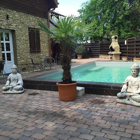 Smeraldo Villa Сиофок Екстериор снимка