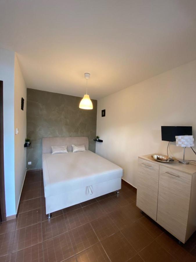 Smeraldo Villa Сиофок Екстериор снимка