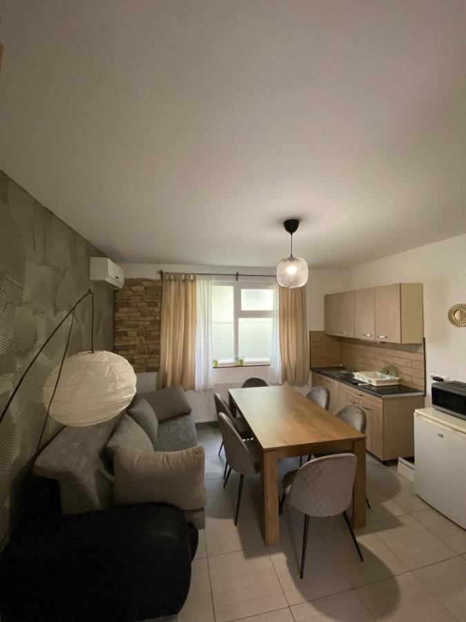 Smeraldo Villa Сиофок Екстериор снимка